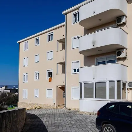 Charming And Cozy Okrug Gornji With Balcony شقة *