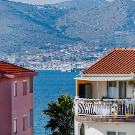 شقة Charming And Cozy Okrug Gornji With Balcony *